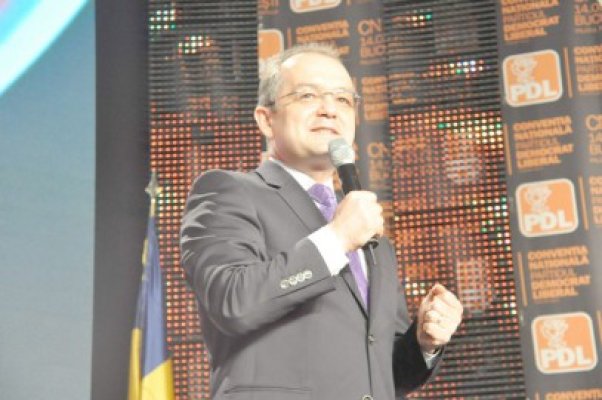 Boc: Ponta este vinovatul politic şi moral în cazul Fenechiu